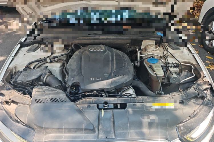 Used Audi A4L 2015 35 TFSI Automatic Standard Model Engine Bay
