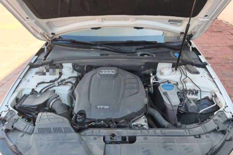 Used Audi A4L 2015 35 TFSI Automatic Comfort Model Engine Bay