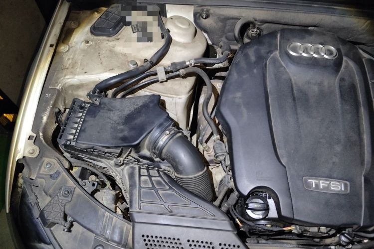 Used Audi A4L 2015 35 TFSI Automatic Technology Model Engine Bay Right
