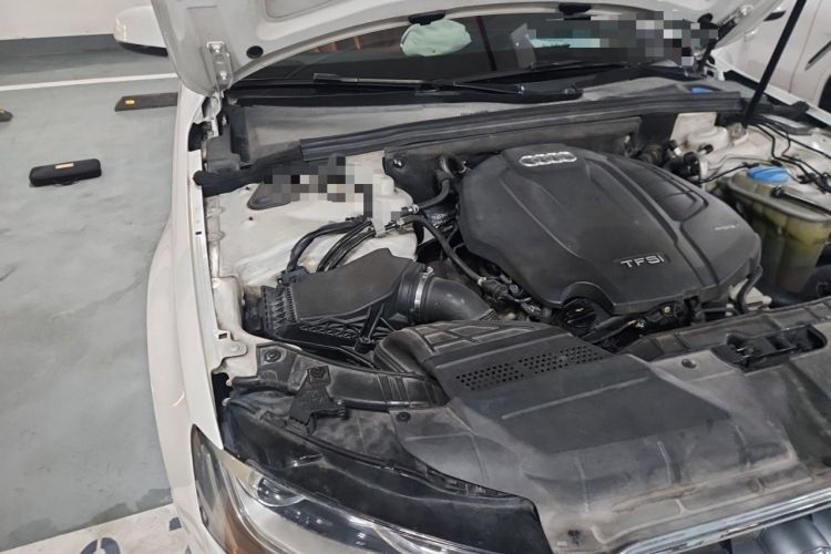 Used Audi A4L 2015 35 TFSI Automatic Comfort Model Engine Bay Right