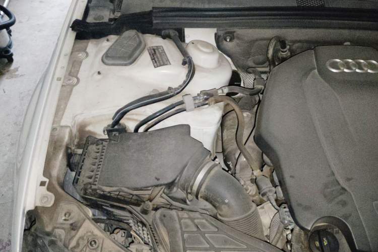 Used Audi A4L 2015 35 TFSI Automatic Standard Model Engine Bay Right