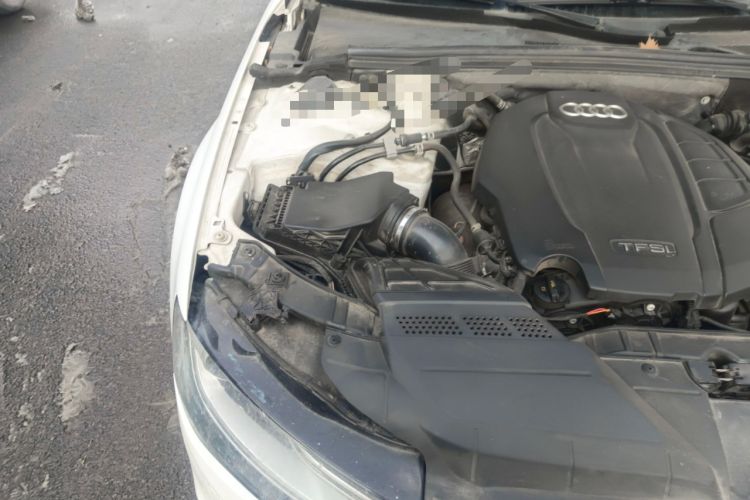 Used Audi A4L 2015 35 TFSI Automatic Comfort Model Engine Bay Right