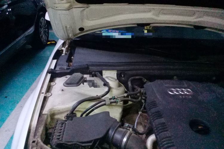 Used Audi A4L 2015 30 TFSI Manual Comfort Model Engine Bay Right