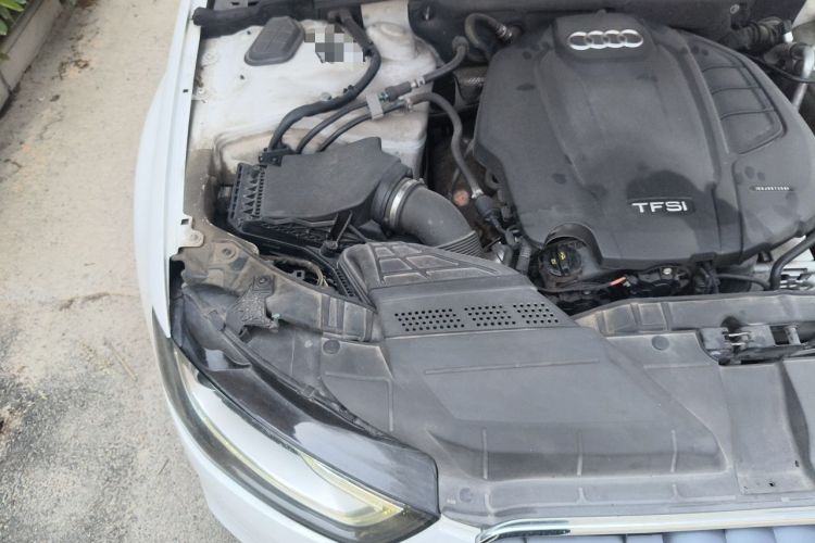 Used Audi A4L 2015 35 TFSI Automatic Comfort Model Engine Bay Right