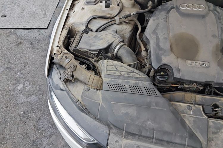 Used Audi A4L 2015 35 TFSI Automatic Comfort Model Engine Bay Right
