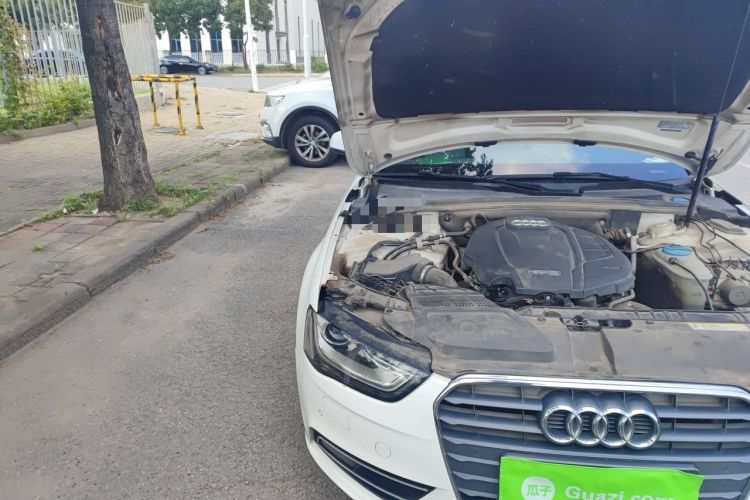 Used Audi A4L 2015 35 TFSI Automatic Standard Model Engine Bay Right