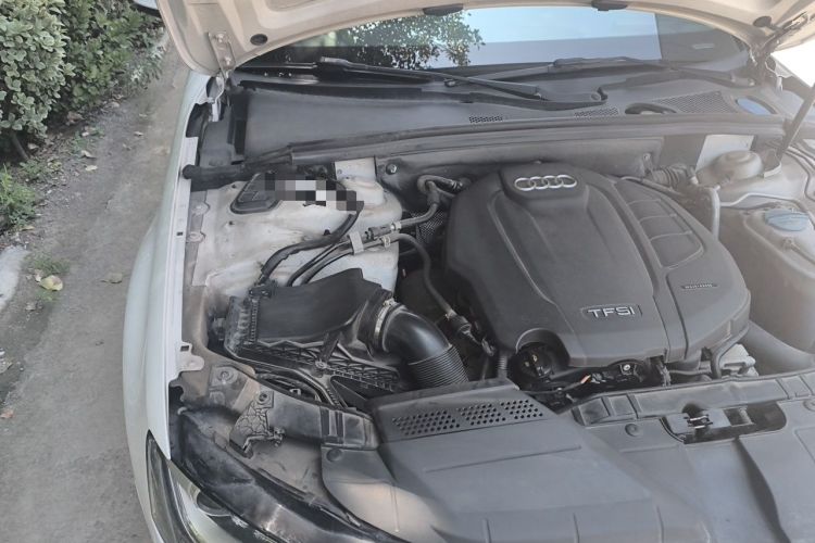 Used Audi A4L 2015 35 TFSI Automatic Technology Model Engine Bay Right