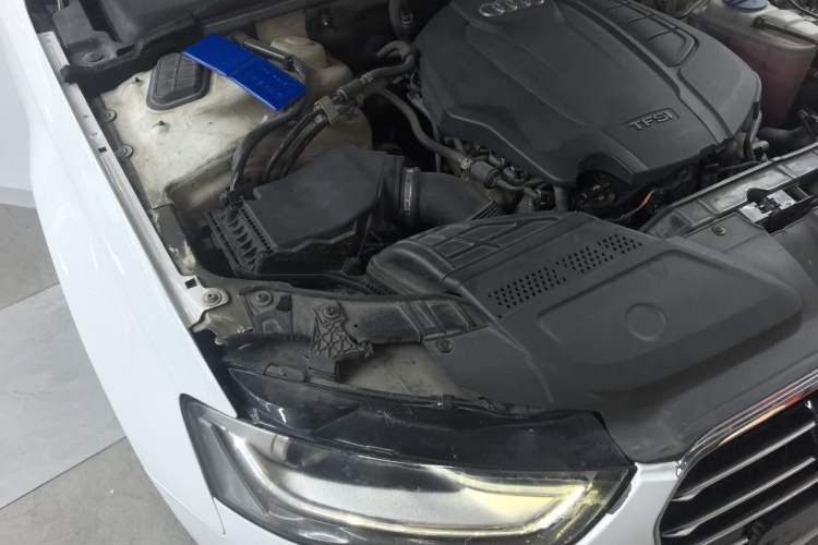 Used Audi A4L 2015 35 TFSI Automatic Standard Model Engine Bay Right