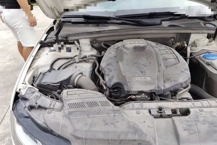 Used Audi A4L 2015 35 TFSI Automatic Comfort Model Engine Bay Right