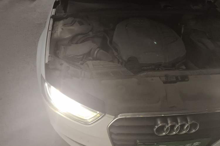 Used Audi A4L 2015 35 TFSI Automatic Comfort Model Engine Bay Right