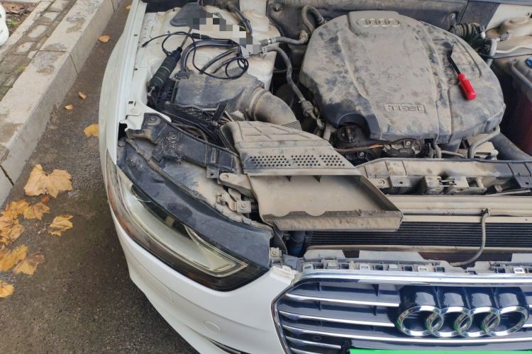 Used Audi A4L 2015 35 TFSI Automatic Standard Model Engine Bay Right