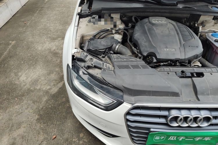 Used Audi A4L 2015 35 TFSI Automatic Comfort Model Engine Bay Right