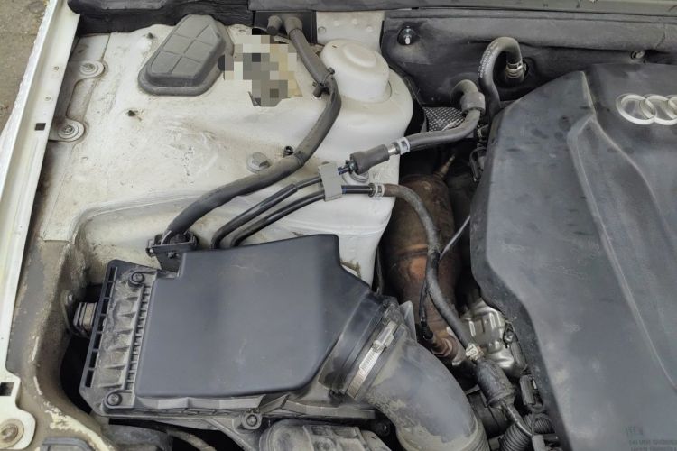 Used Audi A4L 2015 35 TFSI Automatic Technology Model Engine Bay Right