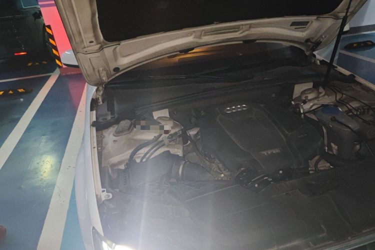 Used Audi A4L 2015 35 TFSI Automatic Standard Model Engine Bay Right