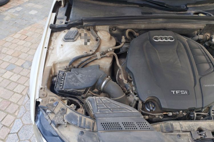 Used Audi A4L 2015 35 TFSI Automatic Standard Model Engine Bay Right