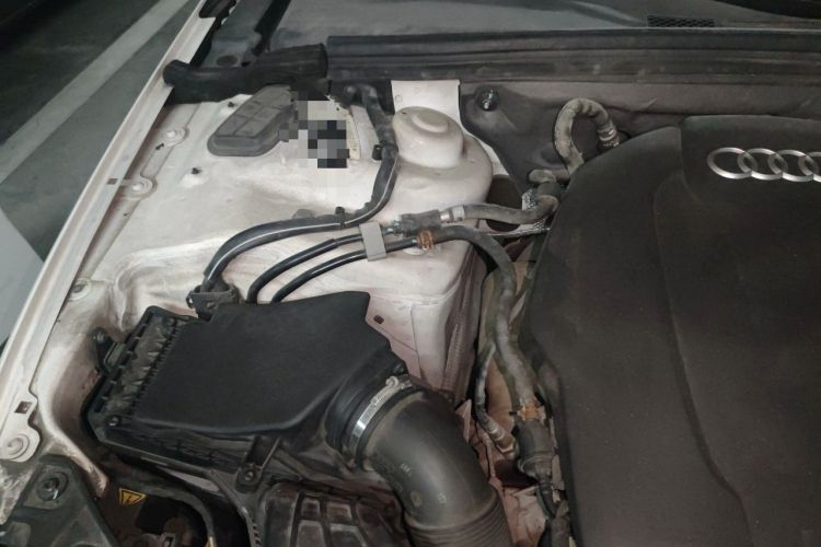 Used Audi A4L 2015 35 TFSI Automatic Standard Model Engine Bay Right