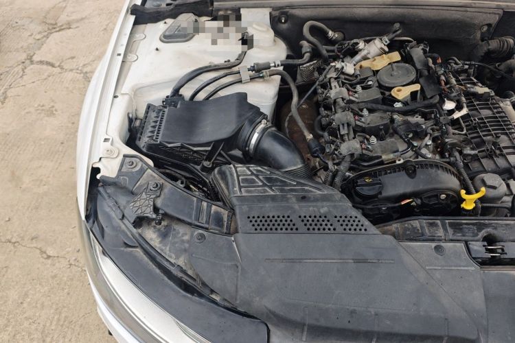 Used Audi A4L 2015 35 TFSI Automatic Technology Model Engine Bay Right