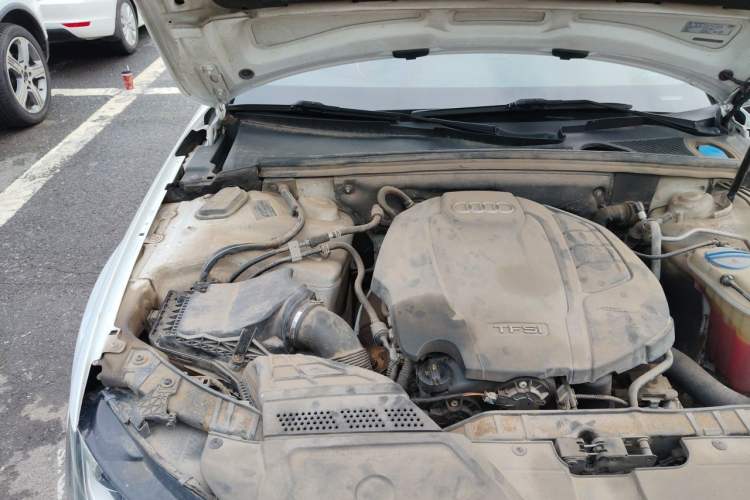 Used Audi A4L 2015 35 TFSI Automatic Standard Model Engine Bay Right