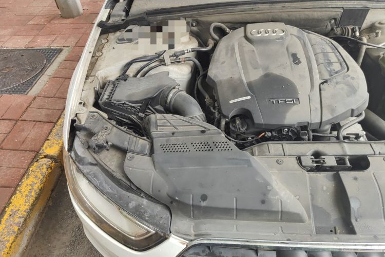 Used Audi A4L 2015 35 TFSI Automatic Comfort Model Engine Bay Right