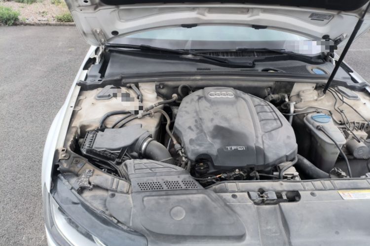 Used Audi A4L 2015 35 TFSI Automatic Comfort Model Engine Bay Right