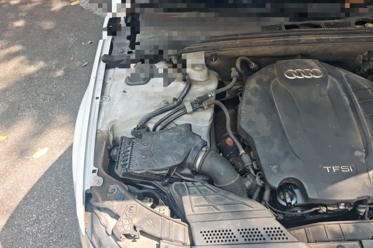 Used Audi A4L 2015 35 TFSI Automatic Standard Model Engine Bay Right