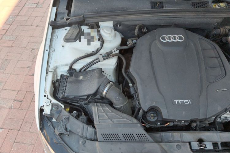 Used Audi A4L 2015 35 TFSI Automatic Comfort Model Engine Bay Right