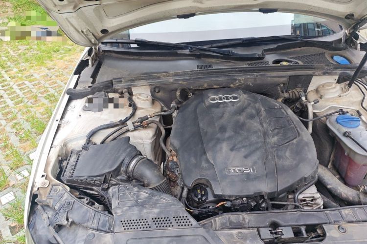 Used Audi A4L 2015 35 TFSI Automatic Standard Model Engine Bay Right