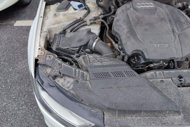 Used Audi A4L 2015 35 TFSI Automatic Standard Model Engine Bay Right
