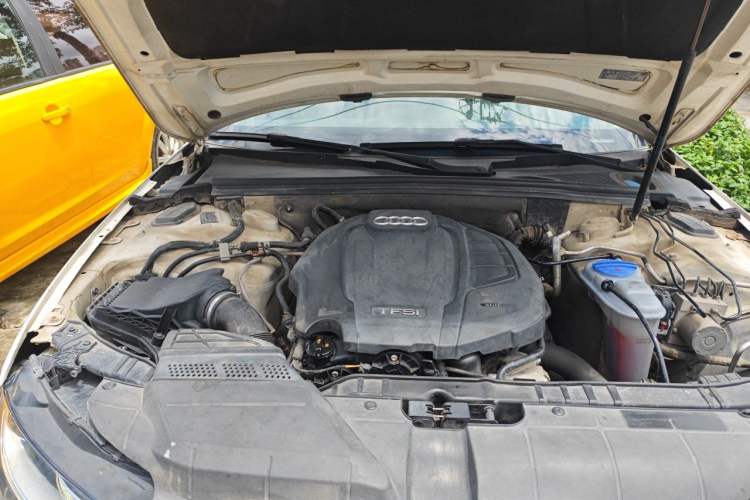 Used Audi A4L 2015 35 TFSI Automatic Standard Model Engine Bay Right