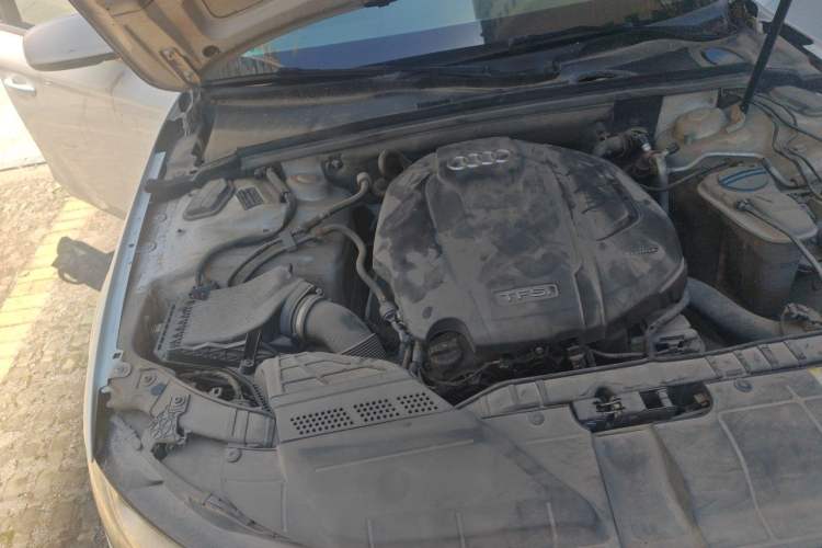 Used Audi A4L 2015 35 TFSI Automatic Comfort Model Engine Bay Right