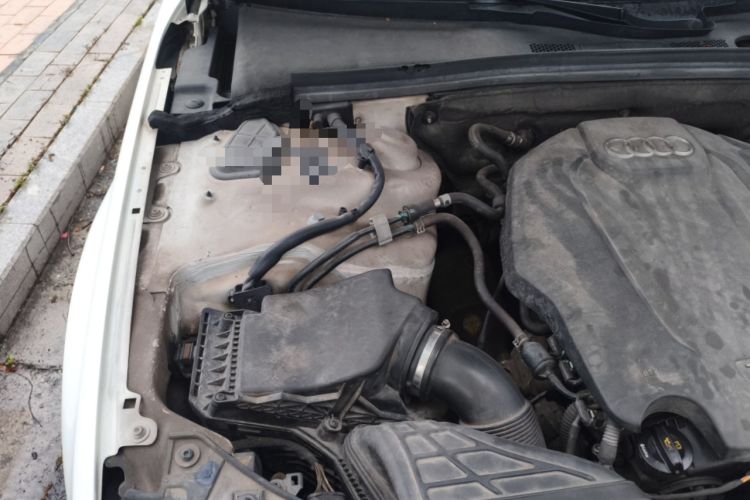Used Audi A4L 2015 35 TFSI Automatic Comfort Model Engine Bay Right