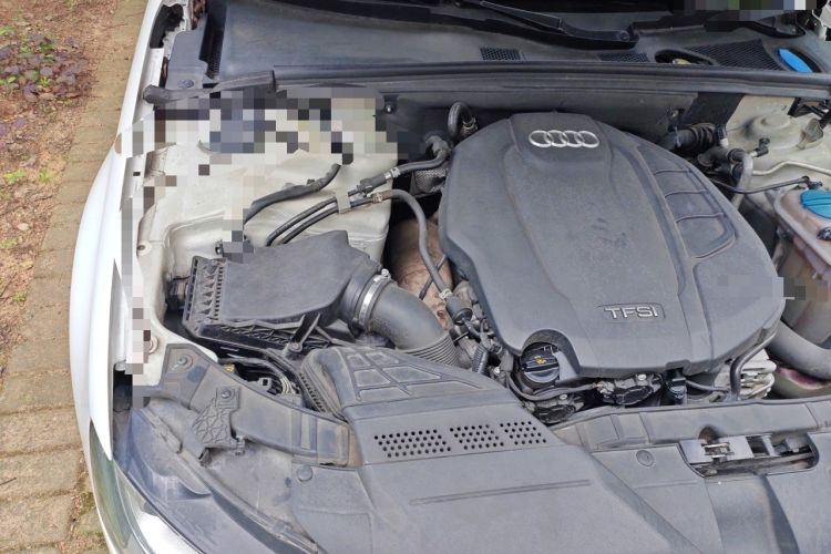 Used Audi A4L 2015 35 TFSI Automatic Technology Model Engine Bay Right