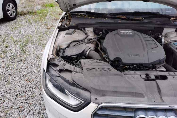 Used Audi A4L 2015 35 TFSI Automatic Standard Model Engine Bay Right