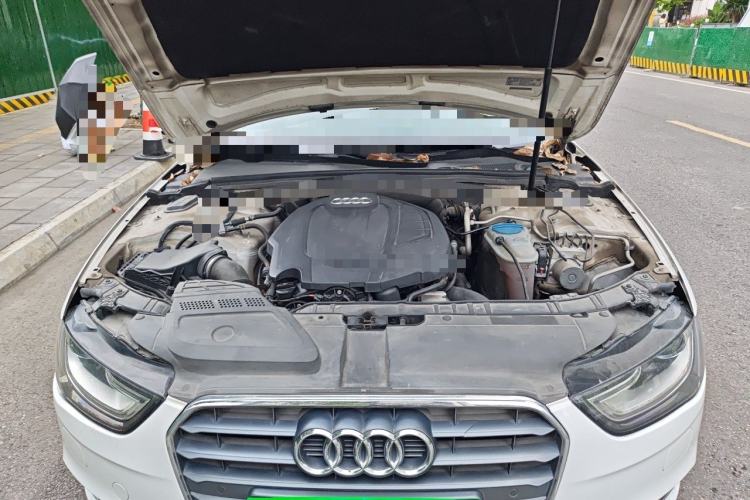 Used Audi A4L 2015 35 TFSI Automatic Technology Model Engine Bay