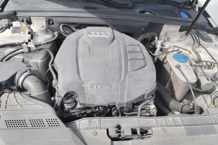 Used Audi A4L 2015 35 TFSI Automatic Standard Model Engine Bay