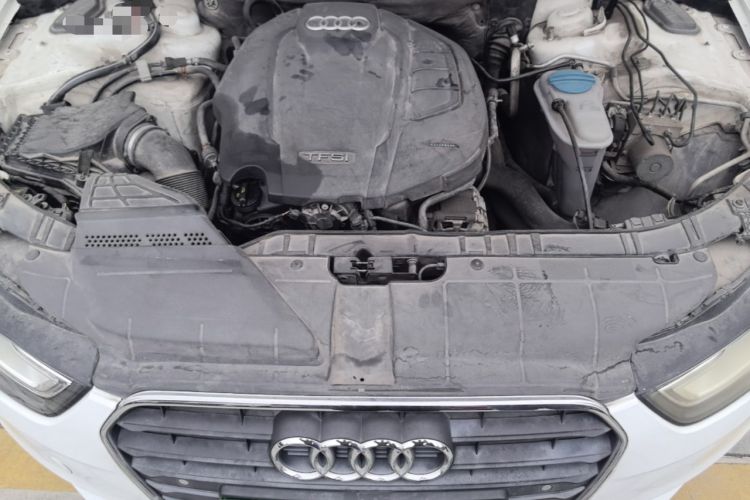 Used Audi A4L 2015 35 TFSI Automatic Comfort Model Engine Bay