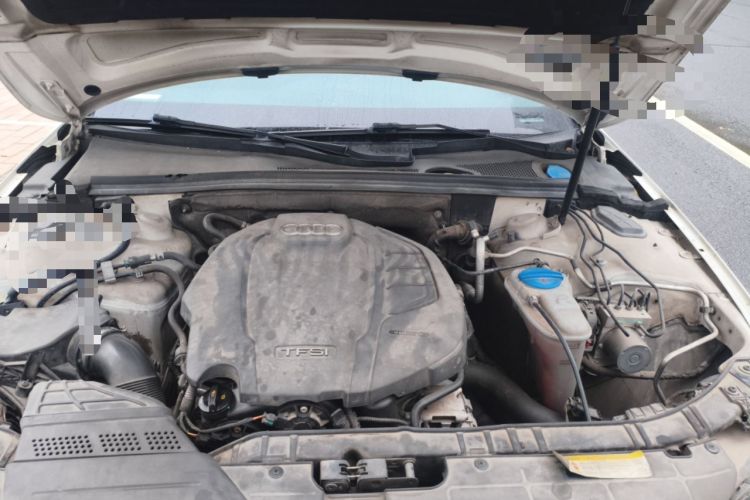 Used Audi A4L 2015 35 TFSI Automatic Comfort Model Engine Bay