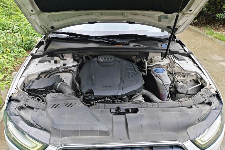 Used Audi A4L 2015 35 TFSI Automatic Comfort Model Engine Bay