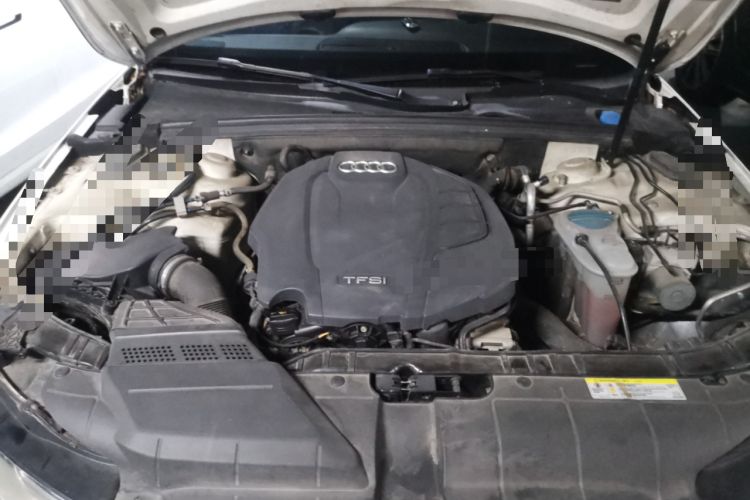 Used Audi A4L 2015 35 TFSI Automatic Comfort Model Engine Bay