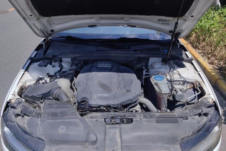 Used Audi A4L 2015 35 TFSI Automatic Comfort Model Engine Bay