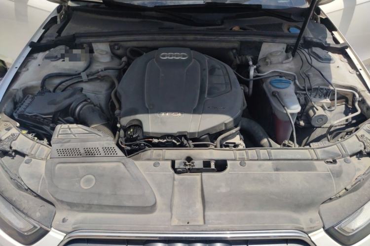 Used Audi A4L 2015 35 TFSI Automatic Comfort Model Engine Bay