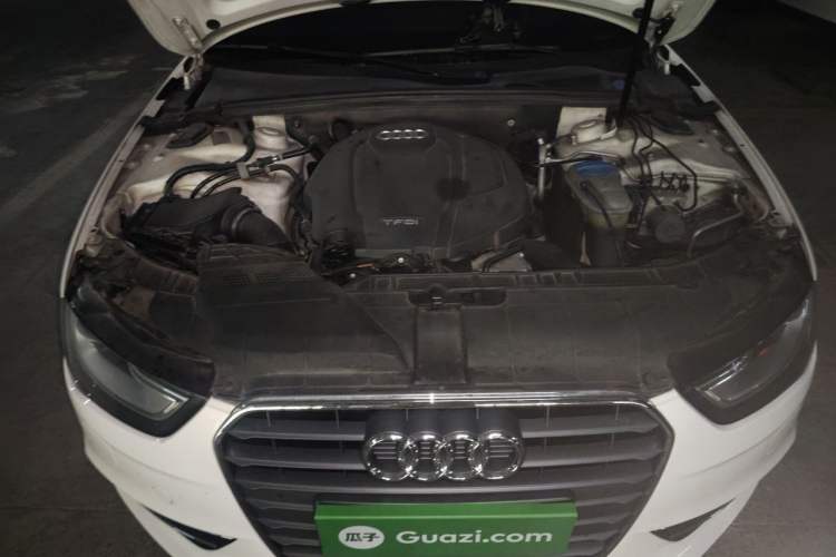 Used Audi A4L 2015 35 TFSI Automatic Comfort Model Engine Bay