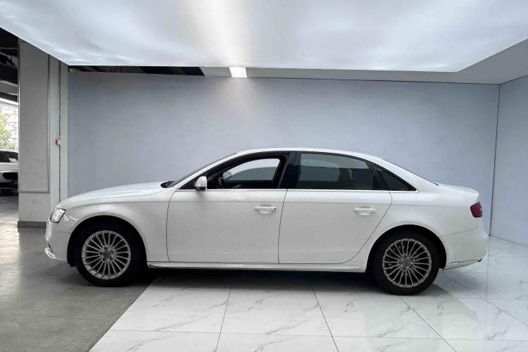 Used Audi A4L 2015 35 TFSI Automatic Comfort Model Exterior 3