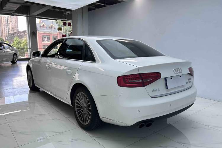 Used Audi A4L 2015 35 TFSI Automatic Comfort Model Exterior 4