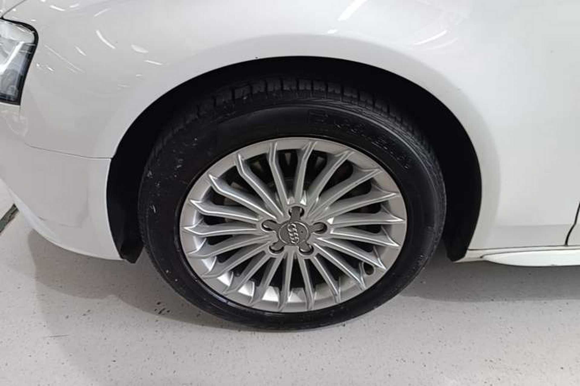Used Audi A4L 2015 35 TFSI Automatic Comfort Model Exterior 4