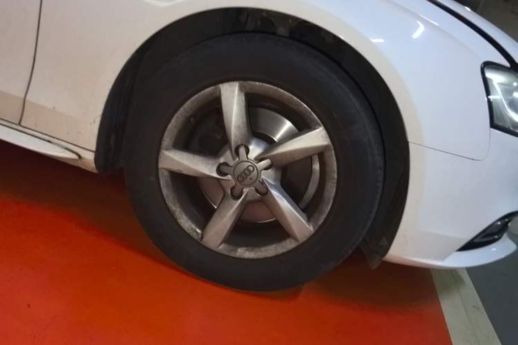 Used Audi A4L 2015 30 TFSI Automatic Comfort Model Exterior 7