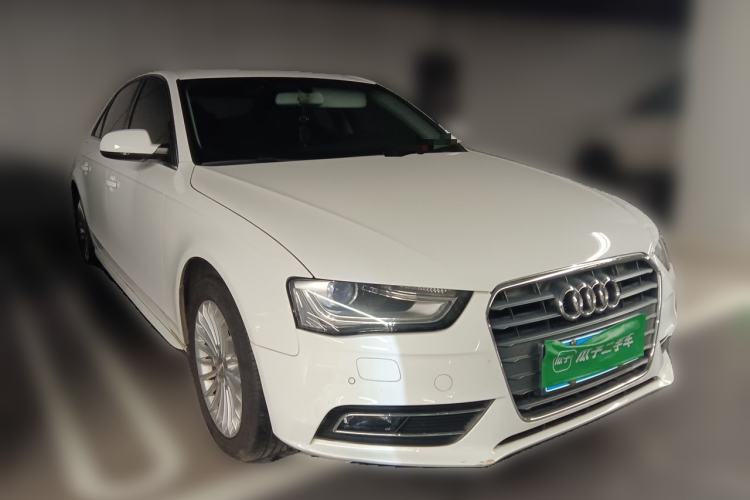 Used Audi A4L 2015 35 TFSI Automatic Comfort Model Front Right 45 Deg