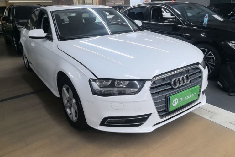 Used Audi A4L 2015 30 TFSI Automatic Comfort Model Front Right 45 Deg
