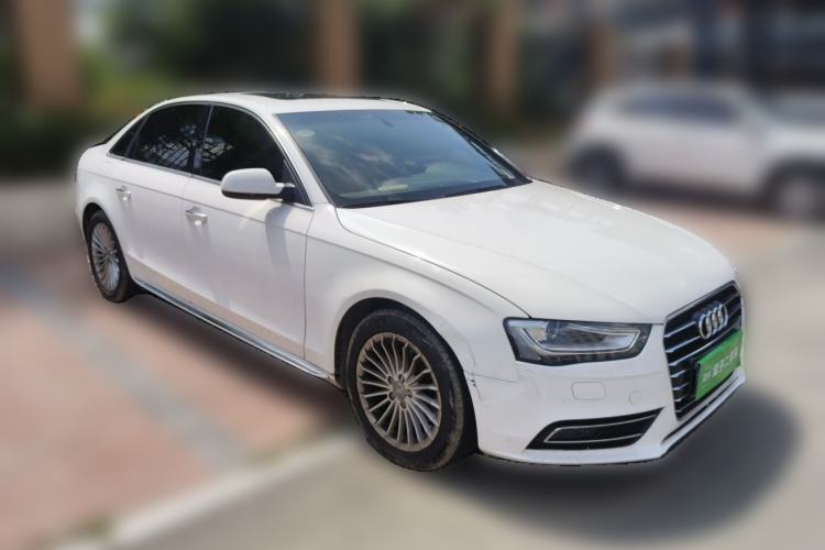 Used Audi A4L 2015 35 TFSI Automatic Comfort Model Front Right 45 Deg
