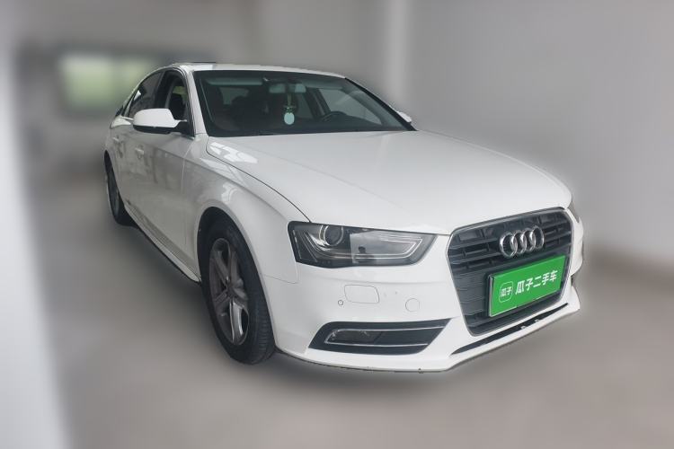 Used Audi A4L 2015 35 TFSI Automatic Comfort Model Front Right 45 Deg